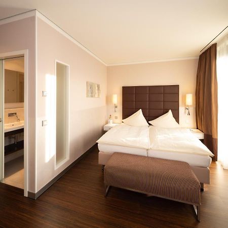 Hotel Eberhards Am Wasser Bietigheim-Bissingen Buitenkant foto